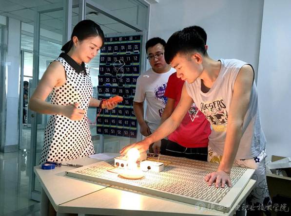 http://www.sxjdzy.cn/__local/8/D2/E6/FCD2682C5813098A9E4BFFC4E3C_AE31F6E0_1A151.jpg http://www.sxjdzy.cn/__local/8/D2/E6/FCD2682C5813098A9E4BFFC4E3C_AE31F6E0_1A151.jpg